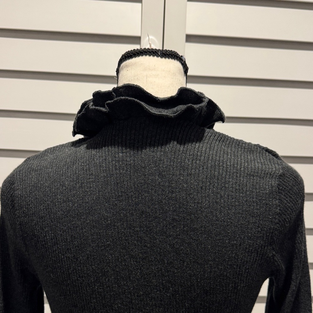 The Limited Gray ribbed ruffle button down V-Neck Sweater - Picture 6 of 11